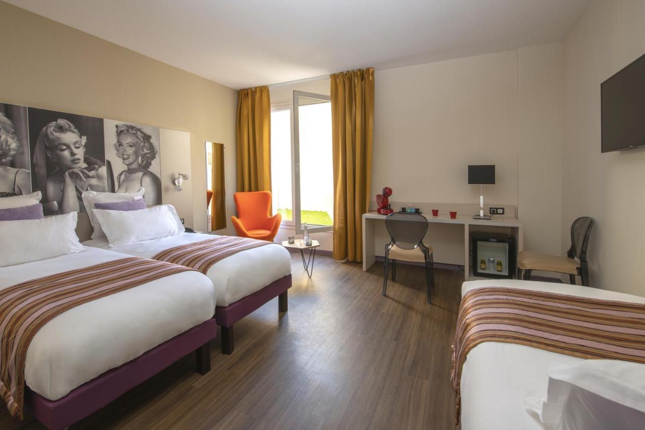 Hotel Arles Plaza Esterno foto