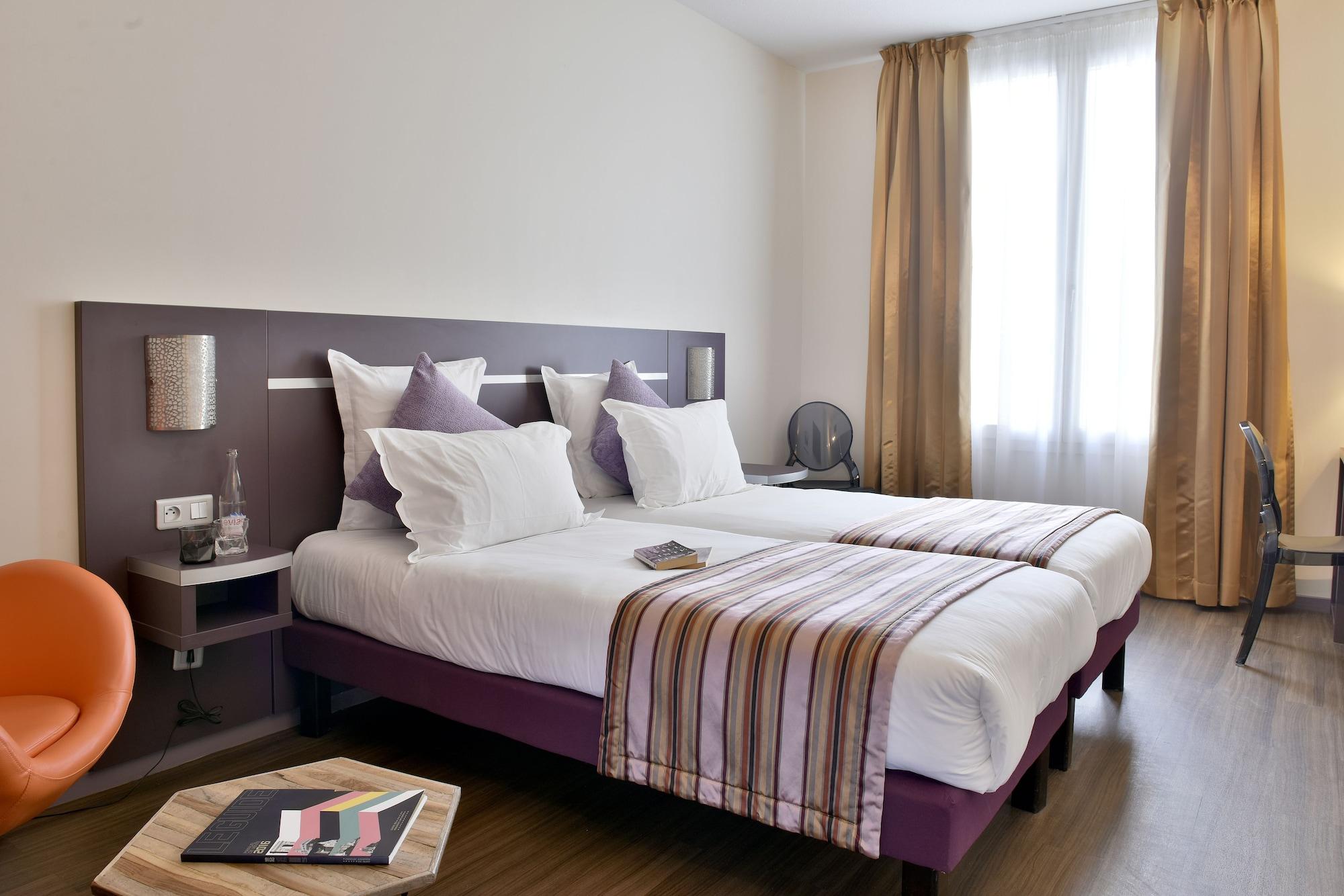 Hotel Arles Plaza Esterno foto
