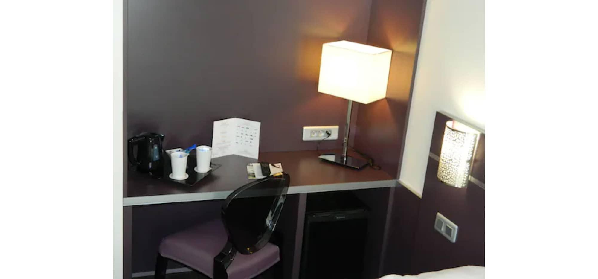 Hotel Arles Plaza Esterno foto