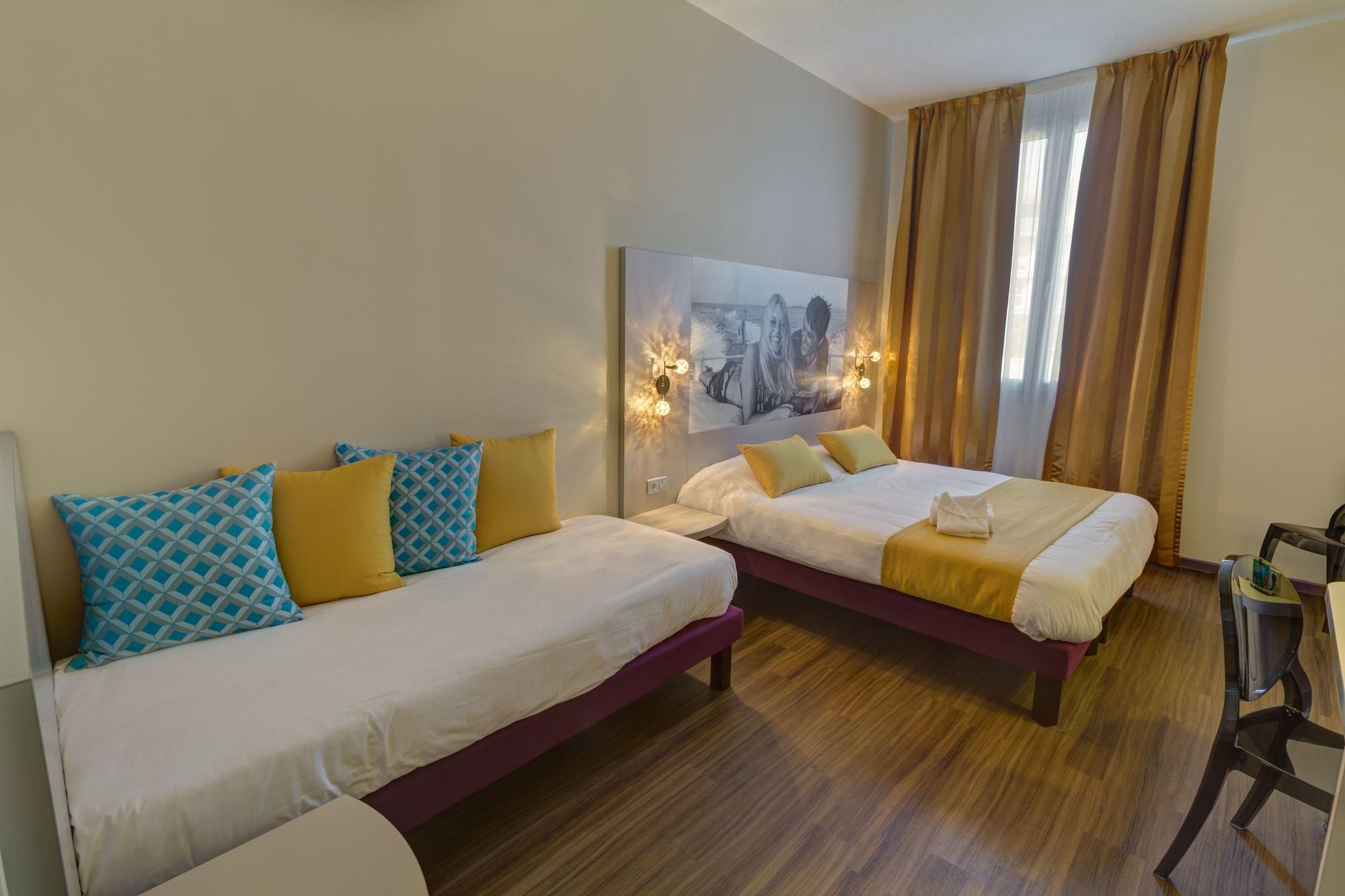 Hotel Arles Plaza Esterno foto