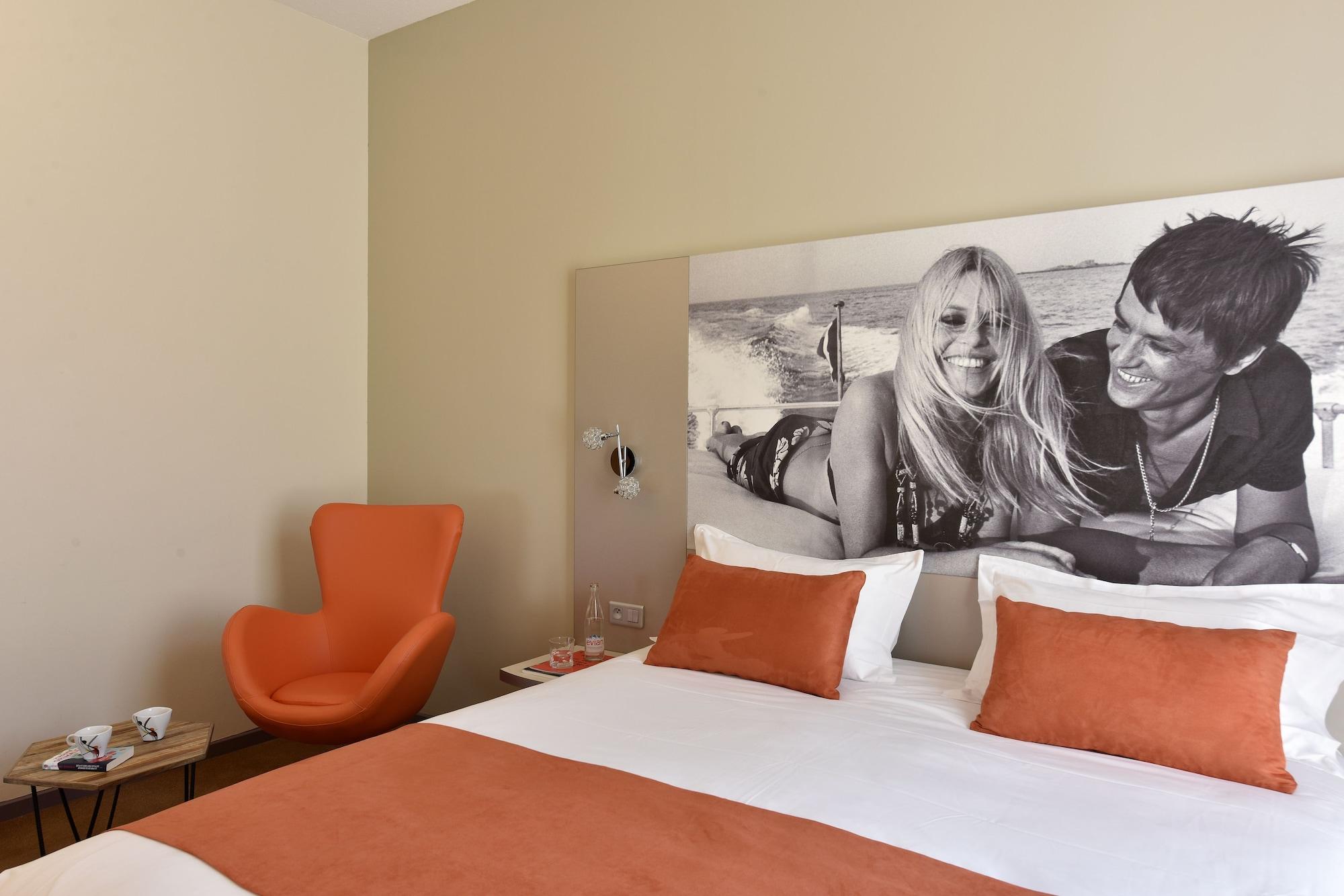 Hotel Arles Plaza Esterno foto