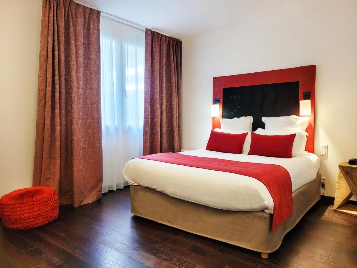 Hotel Arles Plaza Esterno foto