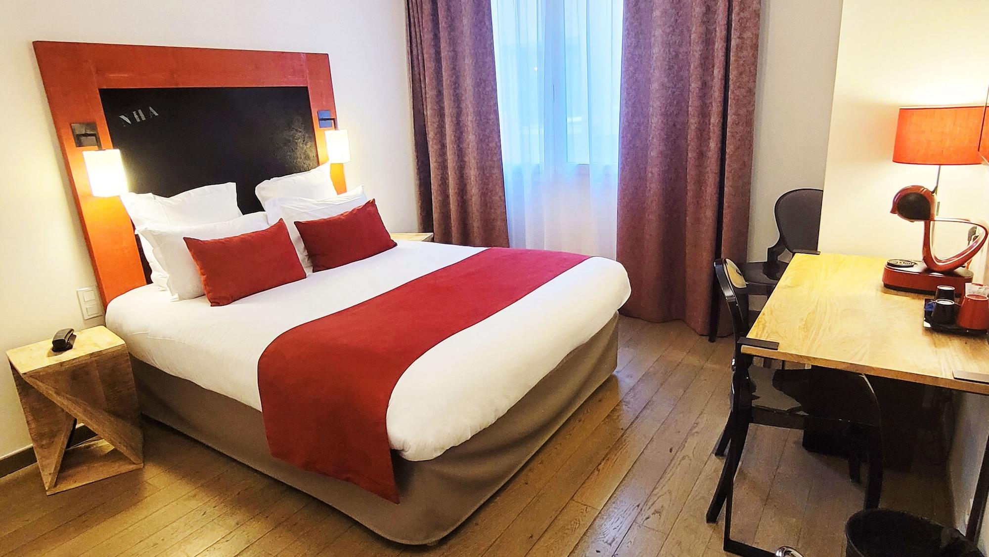 Hotel Arles Plaza Esterno foto