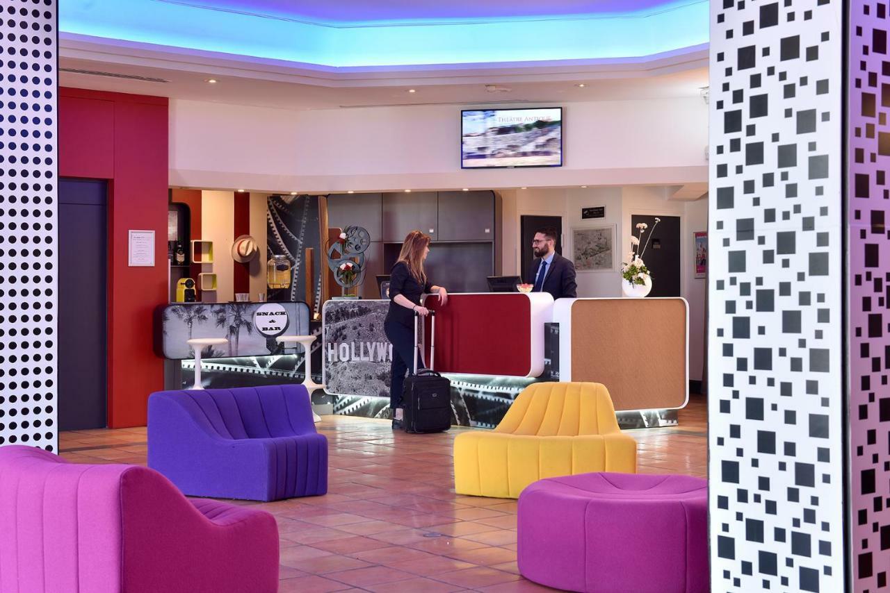 Hotel Arles Plaza Esterno foto