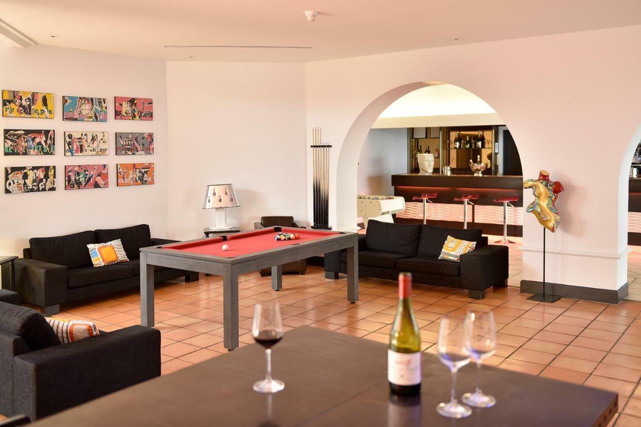 Hotel Arles Plaza Esterno foto